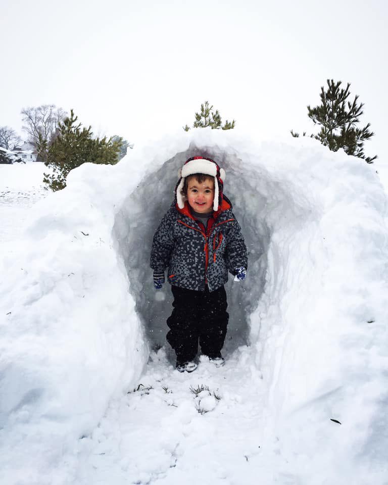 Snow fort!